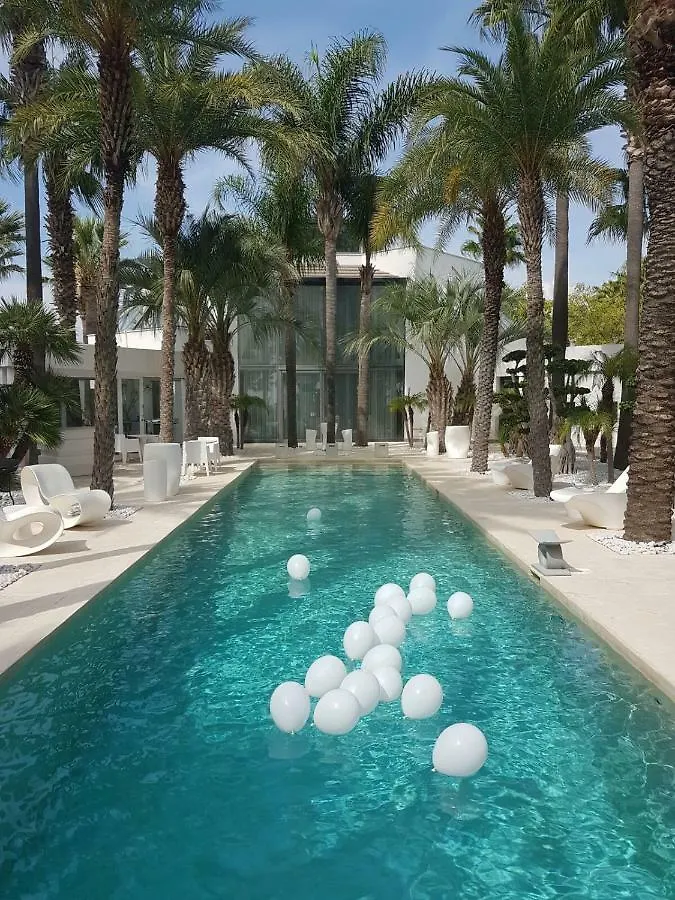 White Fashion House Villa Marinella di Selinunte Italy